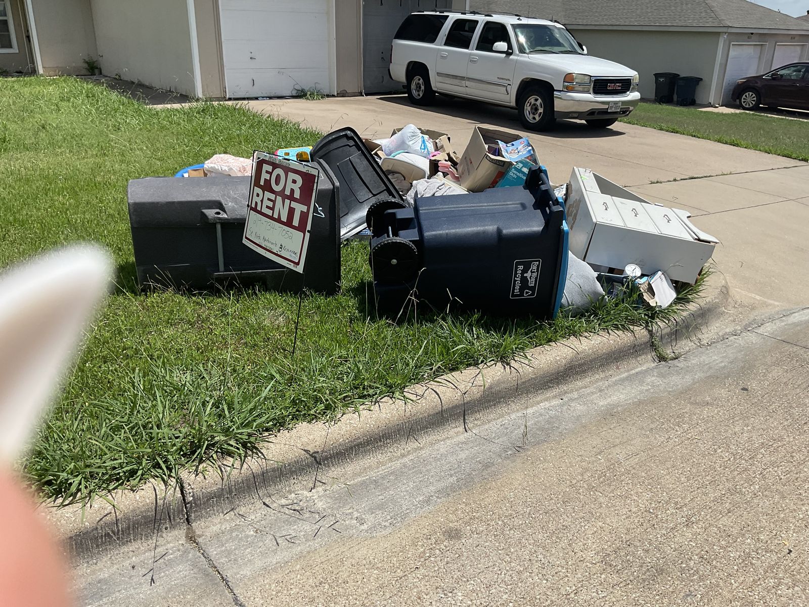 Curbside bulk item pickup